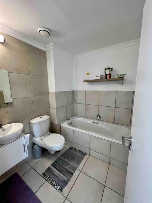 Modern, Trendy And Comfortable 2 Bedroom Apartment In Kapsztad Zewnętrze zdjęcie