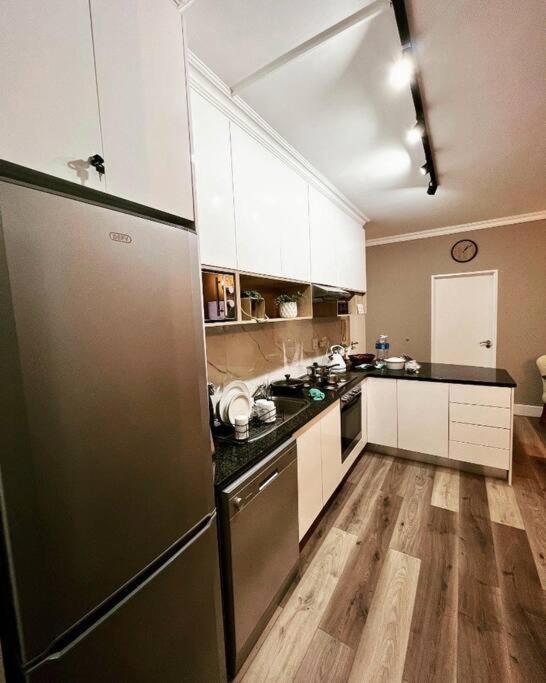 Modern, Trendy And Comfortable 2 Bedroom Apartment In Kapsztad Zewnętrze zdjęcie